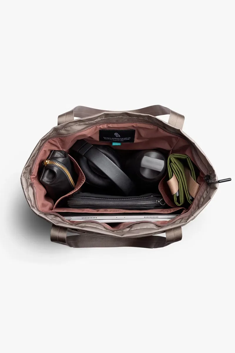 Bellroy Laneway Totepack Fawn