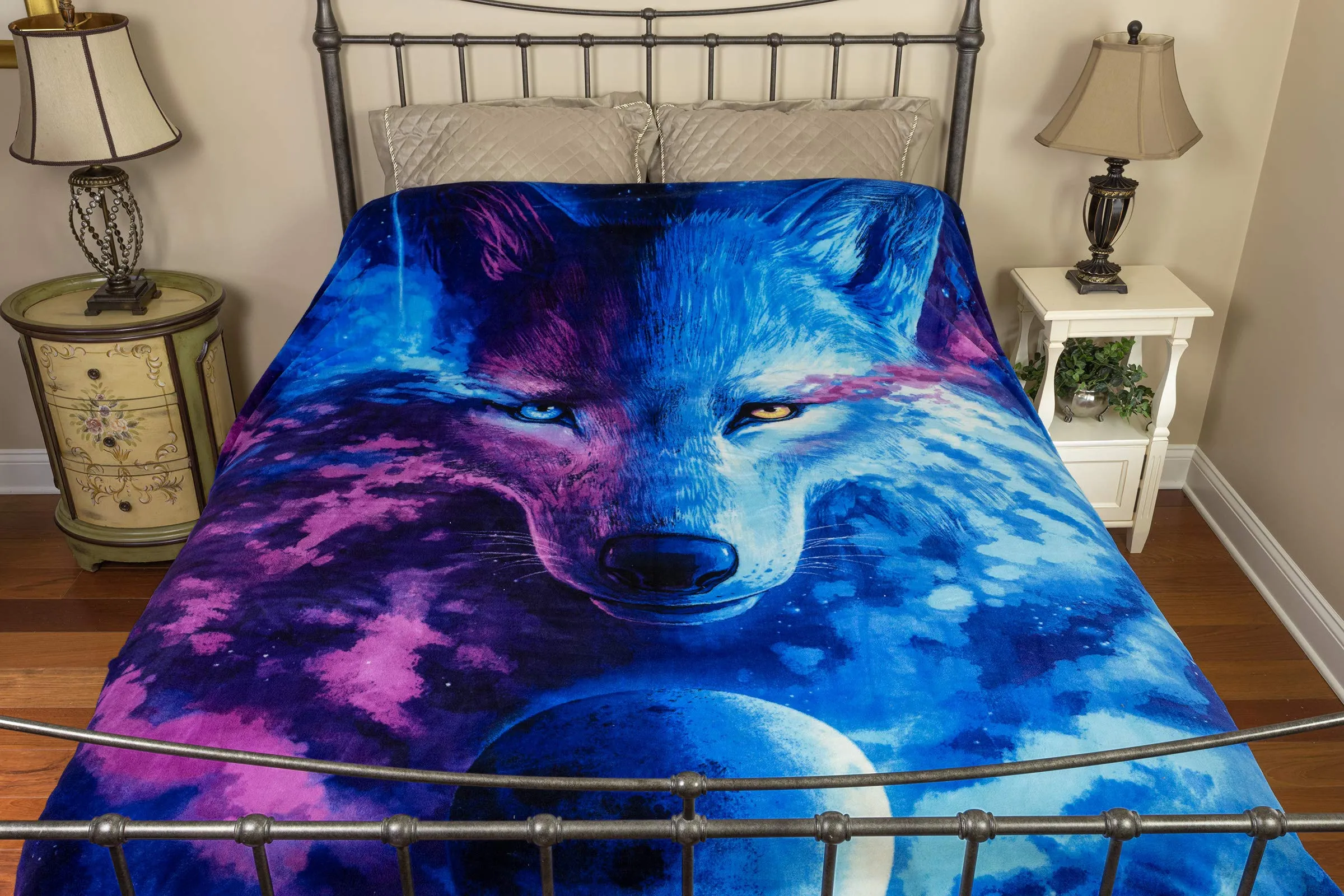 Celestial Wolf Fleece Blanket For Bed, 75" X 90" Queen Size Celestial Fleece