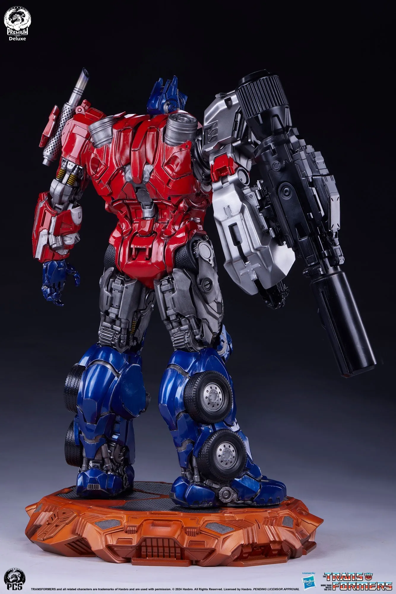 PRE-ORDER: PCS Transformers: Optimus Prime Museum Scale Deluxe Edition Statue