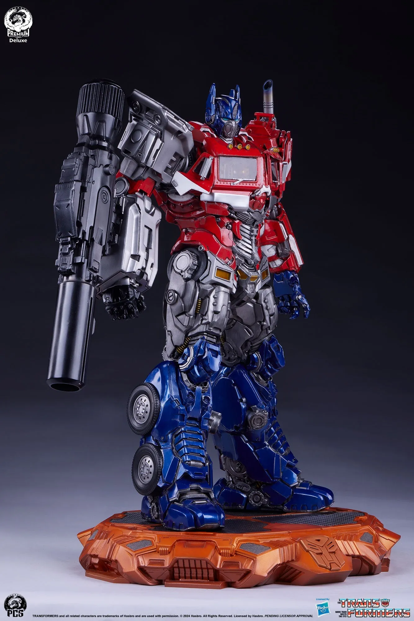 PRE-ORDER: PCS Transformers: Optimus Prime Museum Scale Deluxe Edition Statue