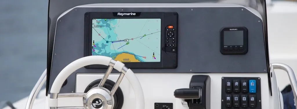 Raymarine Element 7S w/Navionics 