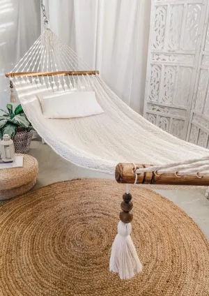 Woven White Hammock With Wood Spreaders | JULIANNA